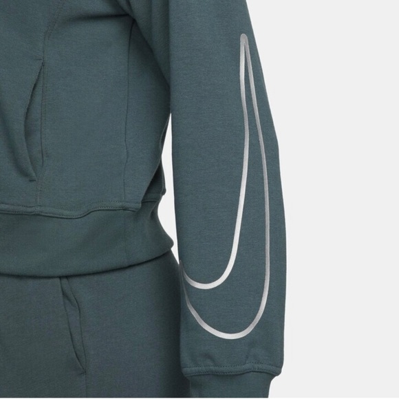 Nike Women Dri-FIT One French Terry Graphic Hoodie&high waisted 7/8 joggers set - Picture 4 of 16